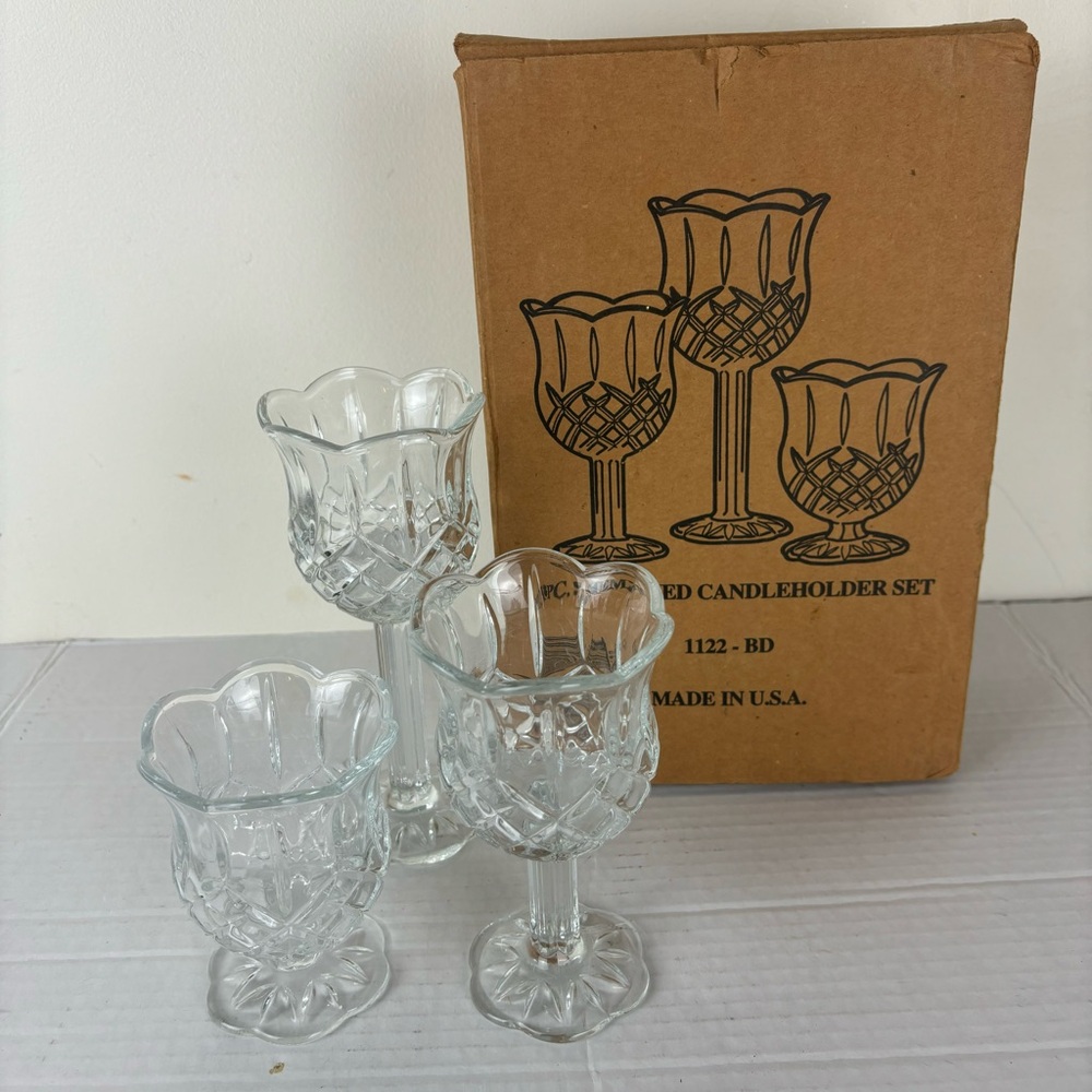 Home Interiors 3-pc stemmed candleholder set/glass-in box